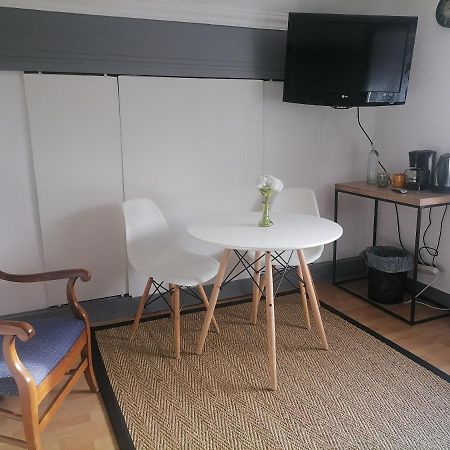 Chambre d'hôtes avec piscine en option Sceaux-du-Gatinais Exterior foto