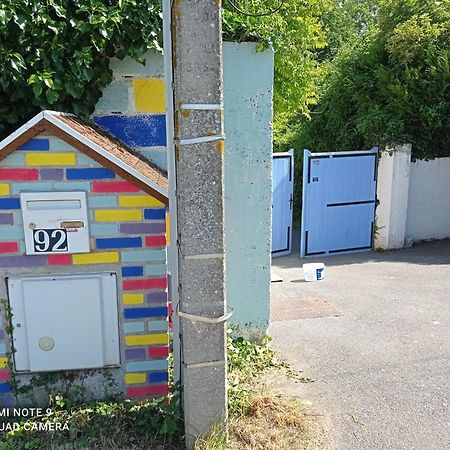 Chambre d'hôtes avec piscine en option Sceaux-du-Gatinais Exterior foto